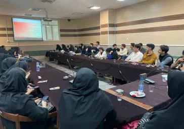  برگزاری کارگاه خودمراقبتی و پیشگیری از خودکشی با رویکرد جمعیتی 