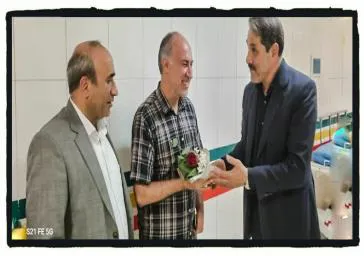 تجلیل دکتر داوودی از پزشکان با حضور در بیمارستان