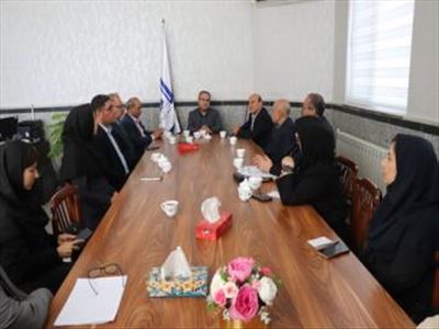 بررسی وضعیت نظام ارجاع و پزشک خانواده در نشست مشترک مدیرکل بیمه سلامت آذربایجان شرقی با هیئت‌رئیسه دانشکده علوم پزشکی سراب